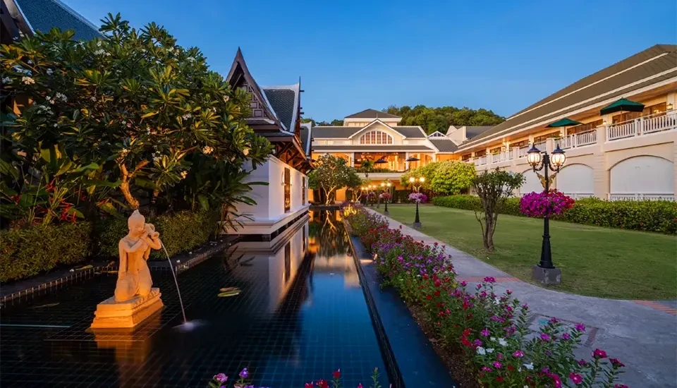 هتل سافیتل کرابی فوکیترا